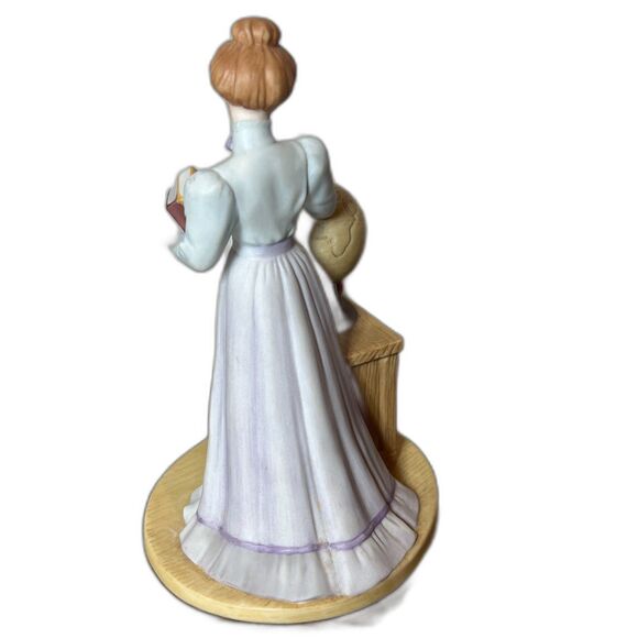 ENESCO Treasured Memories The Gift Of Wisdom School Teacher Books Globe 1990 VTG - Picture 4 of 5